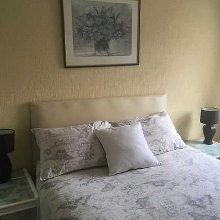 Bentons Guest House Cheltenham Extérieur photo
