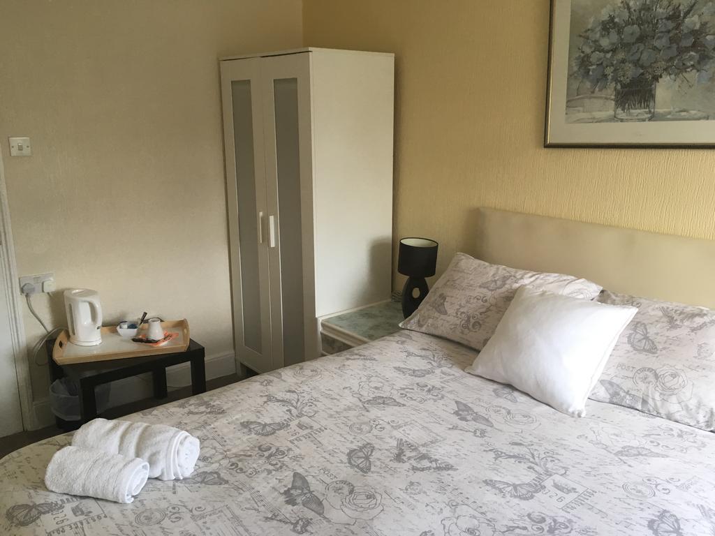 Bentons Guest House Cheltenham Extérieur photo