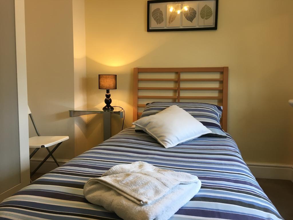 Bentons Guest House Cheltenham Extérieur photo