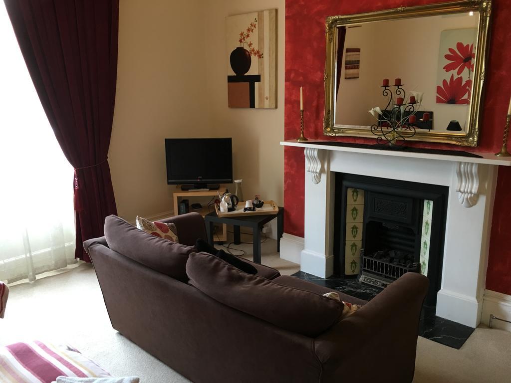 Bentons Guest House Cheltenham Extérieur photo