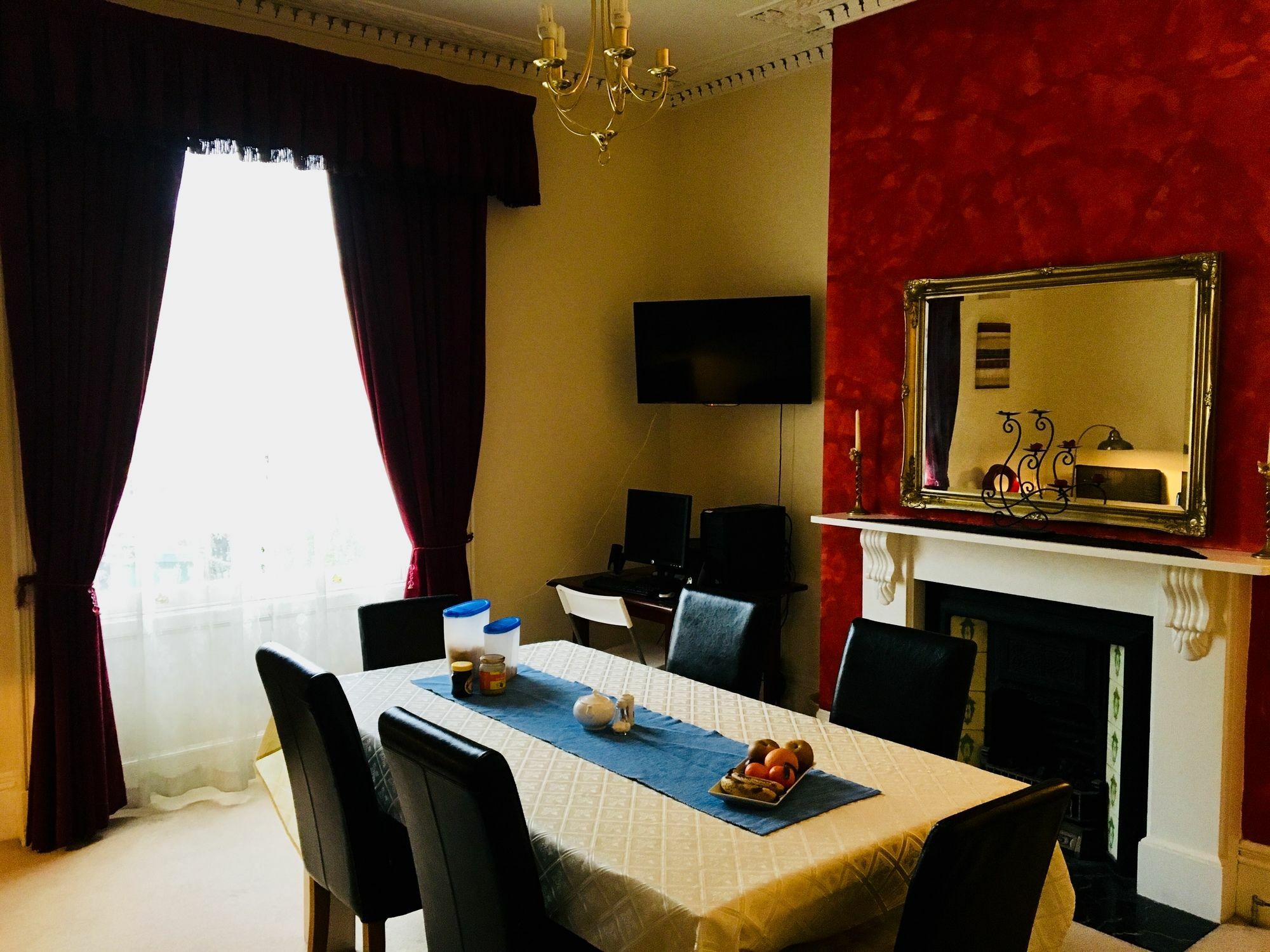 Bentons Guest House Cheltenham Extérieur photo